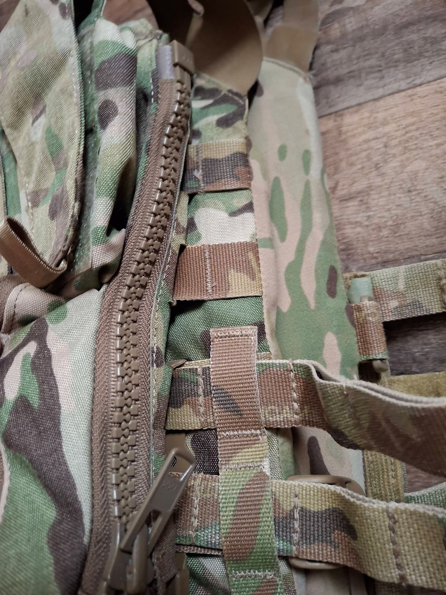 Crye Precision JPC W/Armor & Removable Back Assault Bag - Image 4